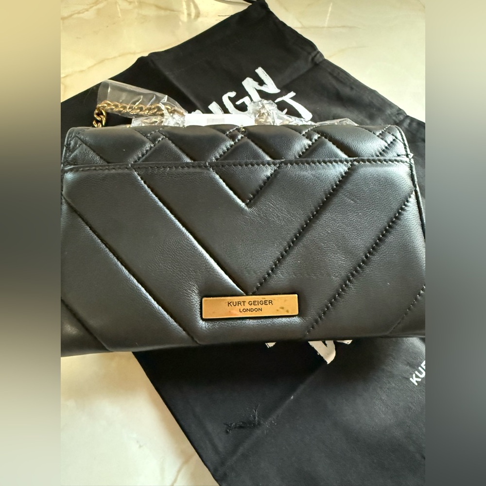 Kurt Geiger Wallet on Chain - Picture 9 of 10
